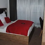 B&s Hotel
